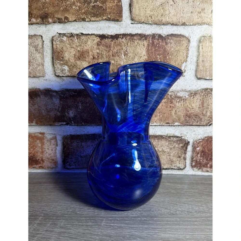 VTG Handblown Cobalt Blue‎ Swirl Art Glass Vase Ruffled Handkerchief Edge